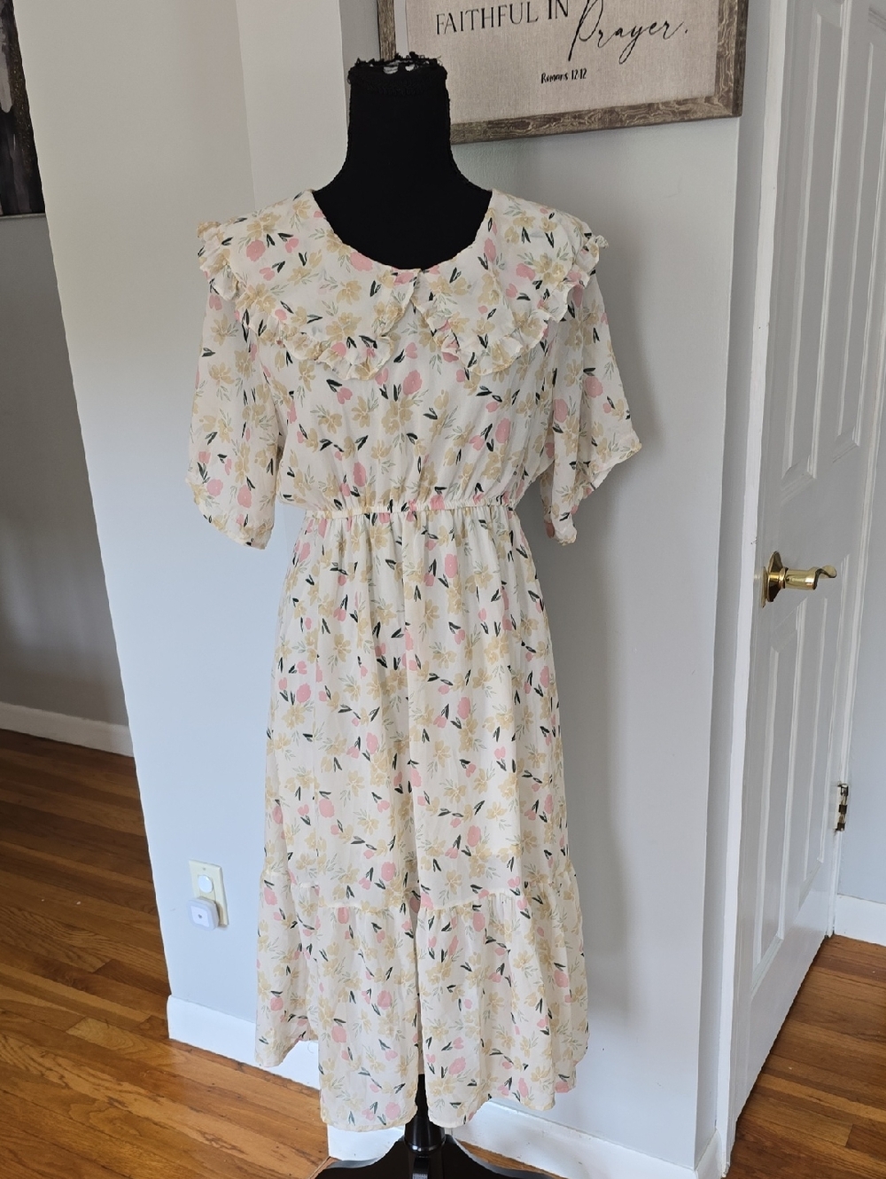 Women's Cream Floral Ruffle Midi Dress